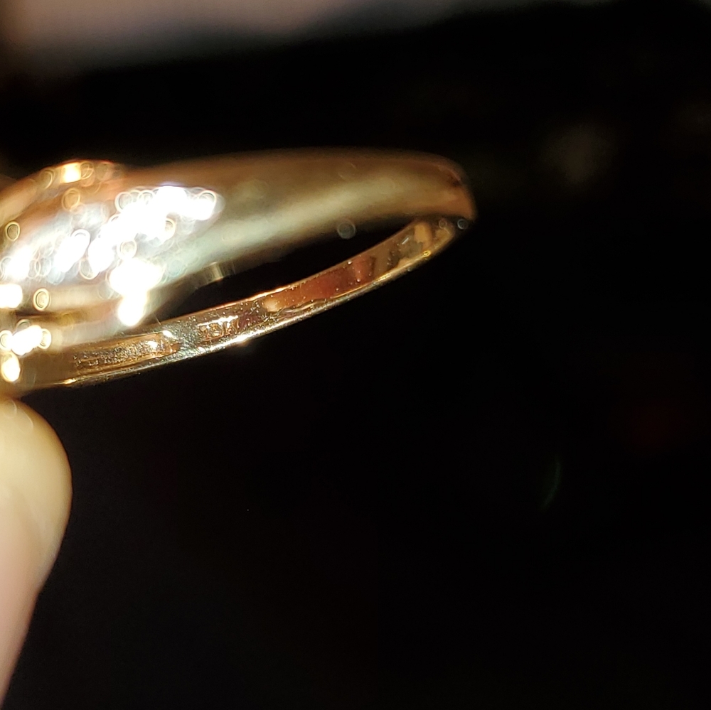 Blue Topaz Ring - Picture 7 of 11